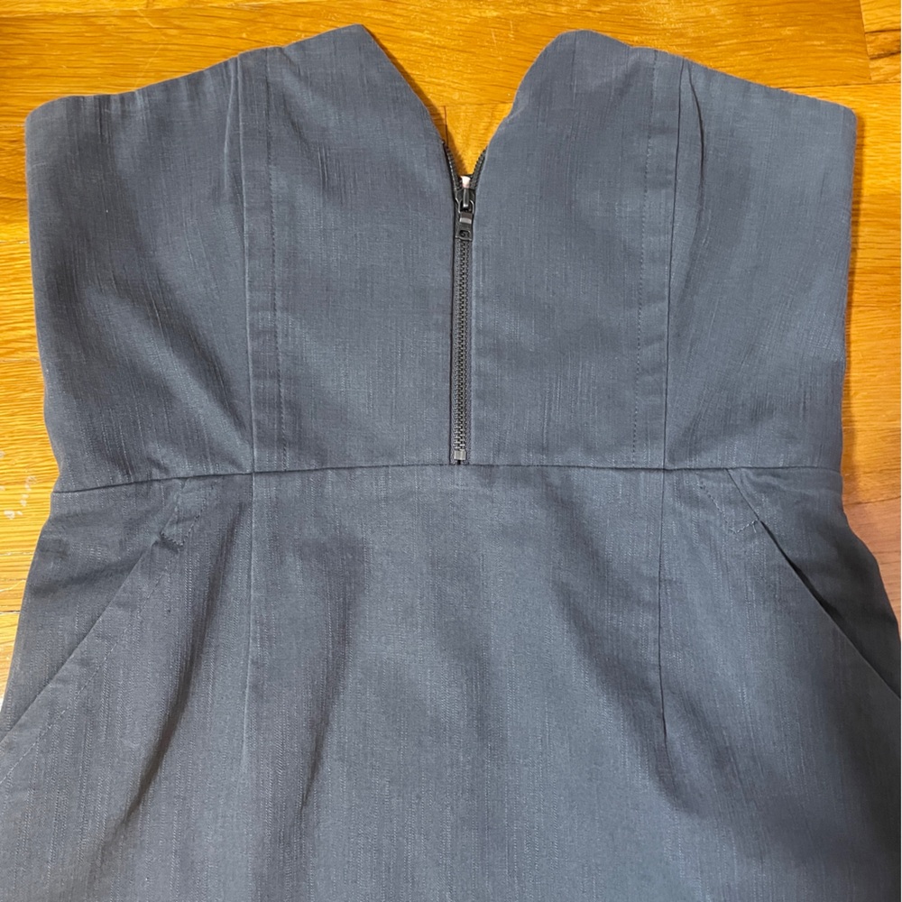 Alice and Olivia strapless dress (With Pockets!)
